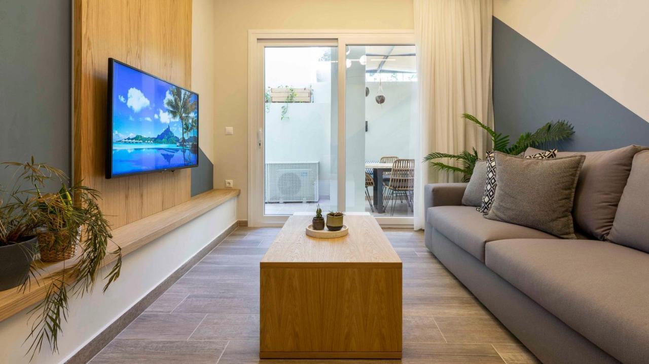“Champions” Apartment In N. Kosmos Neighbourhood Athena Bagian luar foto